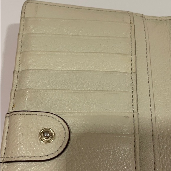 Pretty Kate Spade Small Pink Wallet!! EUC! - Picture 5 of 13